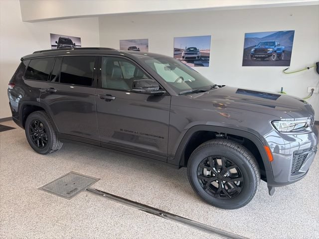 New 2026 Jeep Grand Cherokee L 4WD