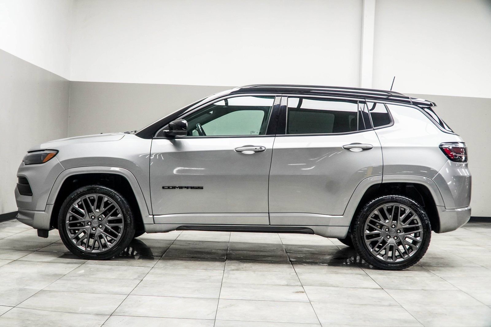 Used 2022 Jeep Compass High Altitude image 9