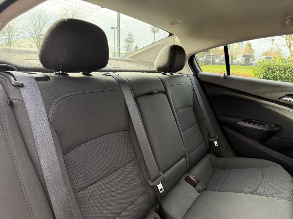 Used 2018 Chevrolet Cruze LT w/ LT Fleet Convenience Package image 30