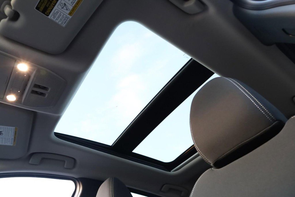 New 2026 Nissan Kicks SV w/ SV Premium Package image 8