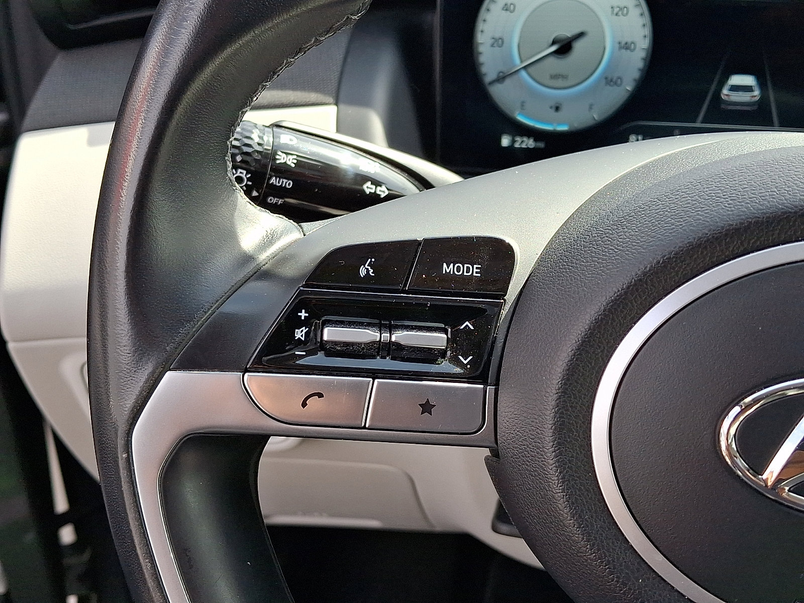 Used 2023 Hyundai Tucson SEL w/ Convenience Package AWD/4WD image 22