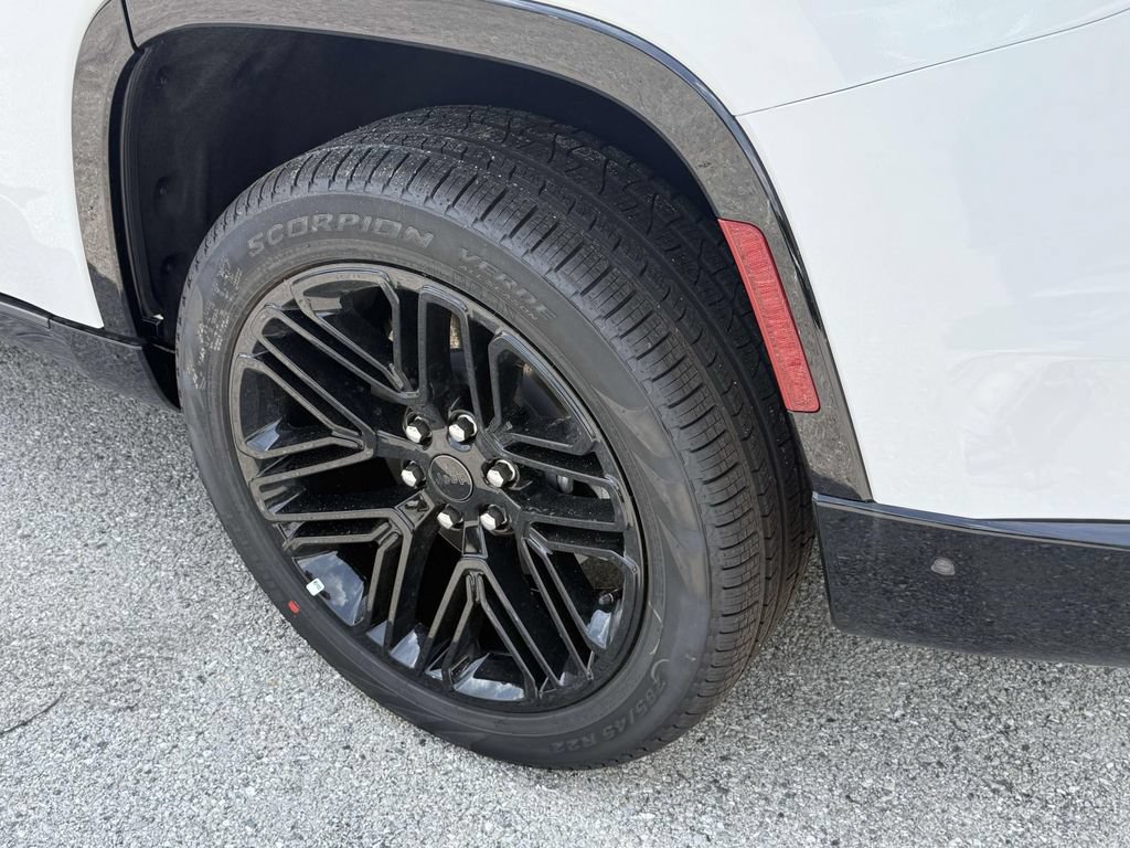 New 2026 Jeep Grand Wagoneer Limited AWD/4WD image 28