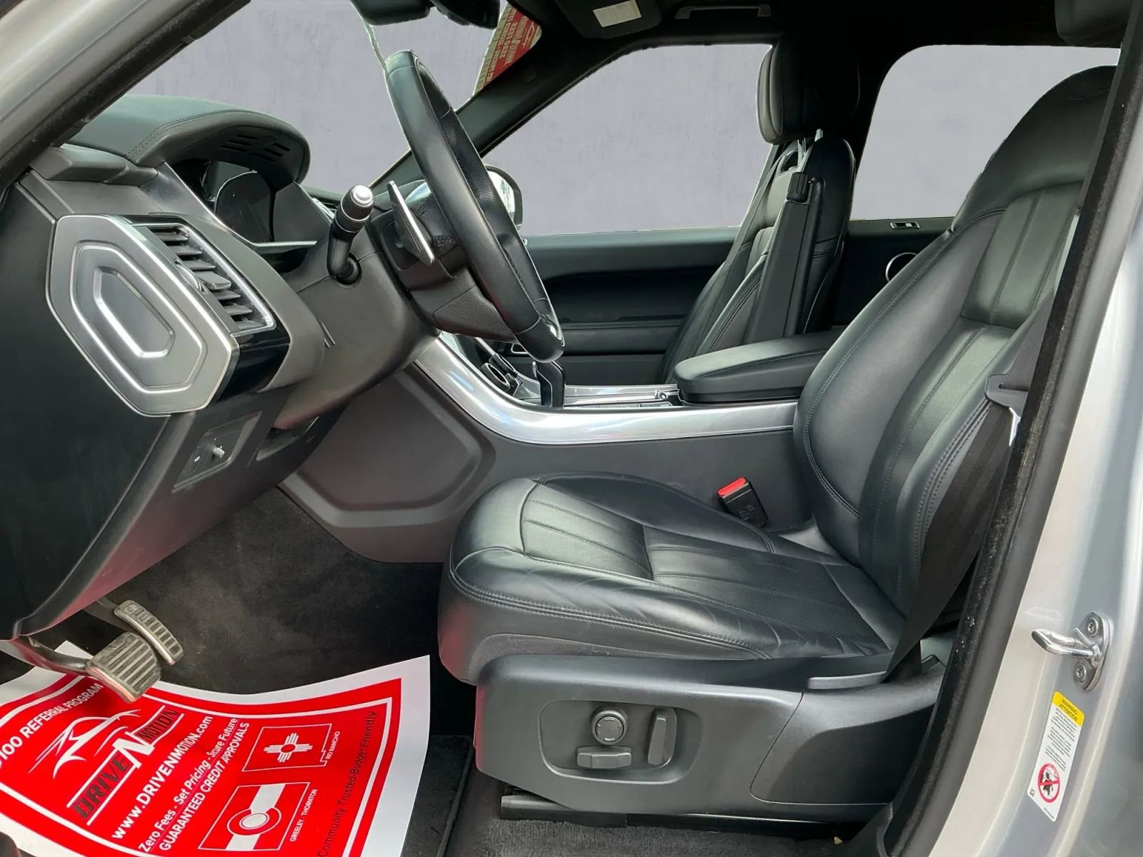 Used 2020 Land Rover Range Rover Sport HSE Dynamic image 11