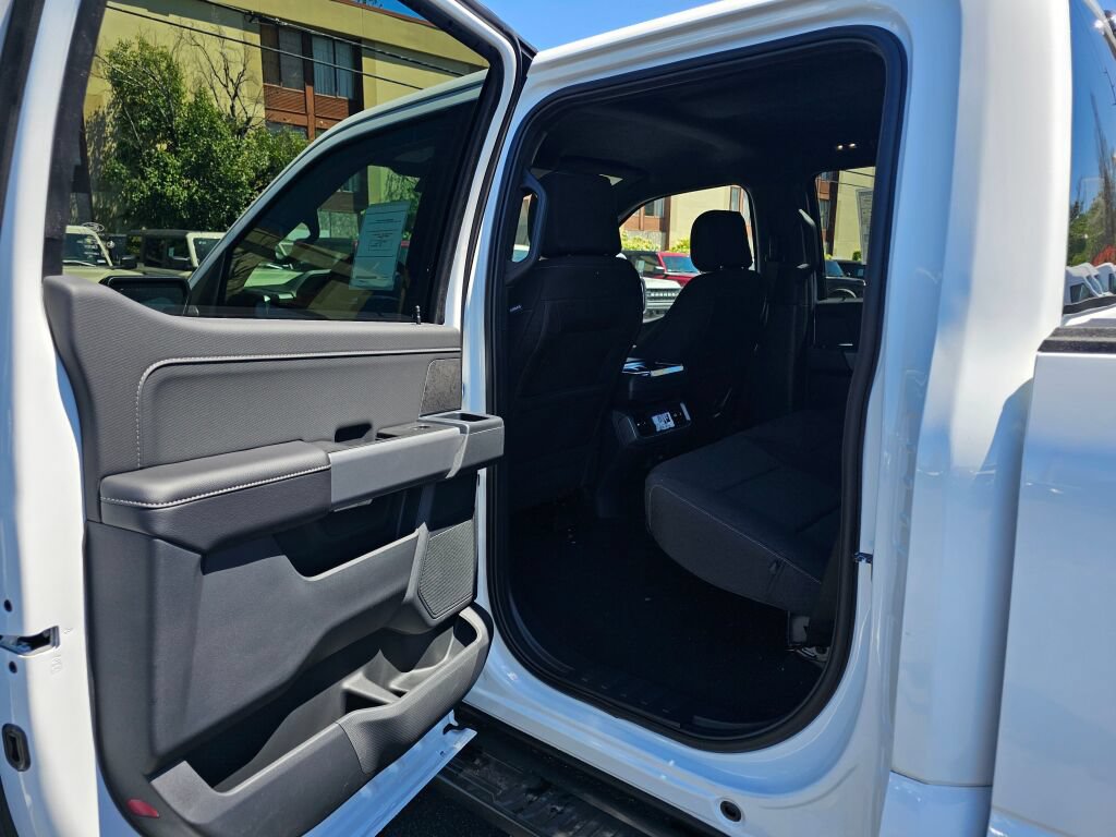 New 2026 Ford F150 XLT w/ Equipment Group 302A MID AWD/4WD image 11