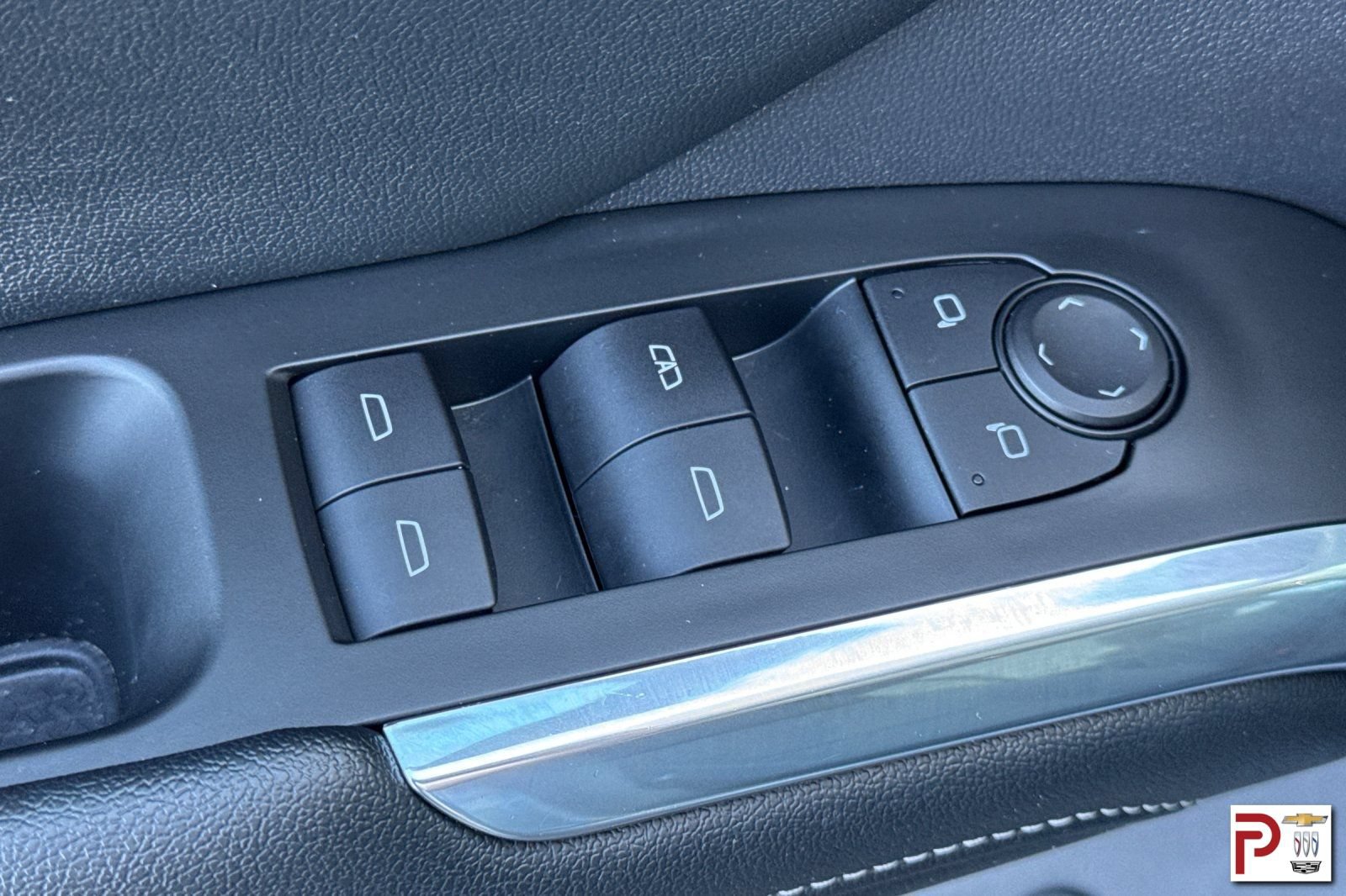 Used 2024 Chevrolet Traverse LT w/ Enhanced Driving Package AWD/4WD image 13
