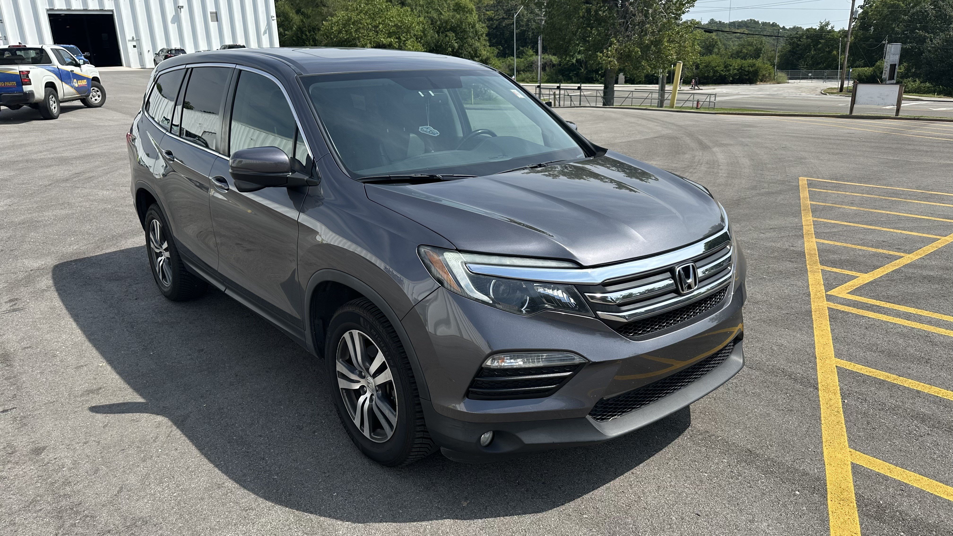 Used 2018 Honda Pilot EX-L image 2