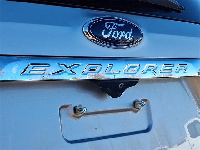 Used 2017 Ford Explorer XLT w/ Equipment Group 201A image 30