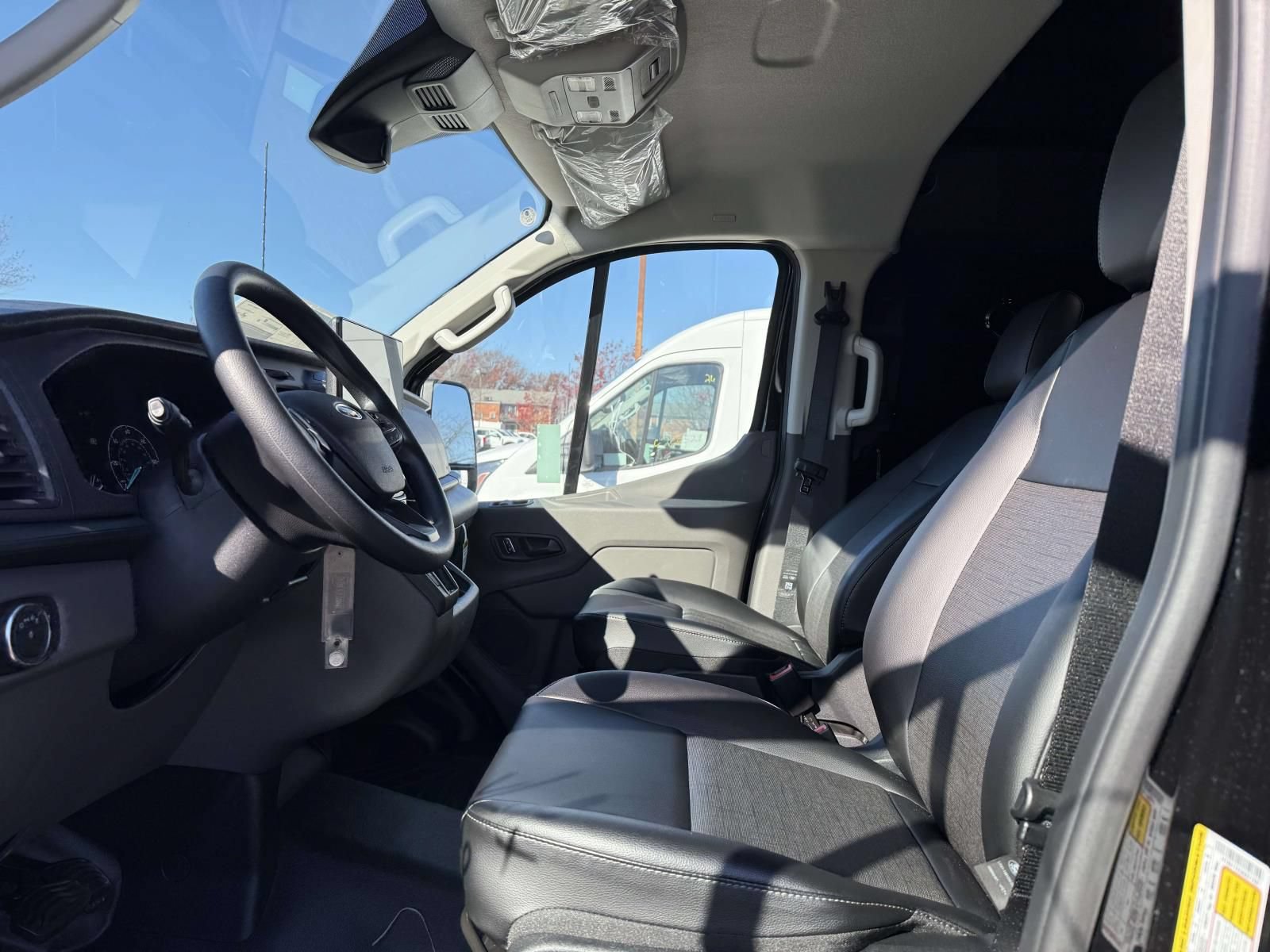 New 2025 Ford Transit 250 Low Roof w/ Load Area Protection Package RWD image 10