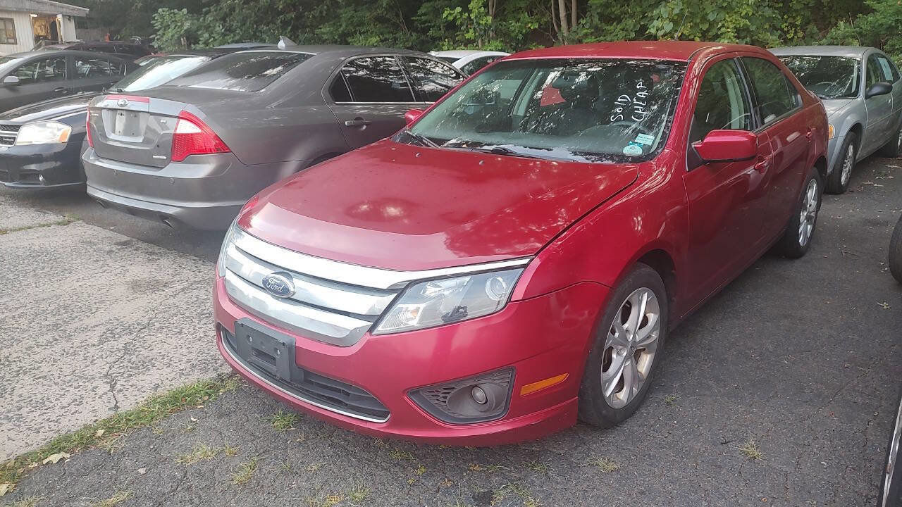 Used 2012 Ford Fusion SE image 2