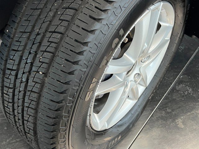 Used 2009 Volkswagen Touareg VR6 image 40