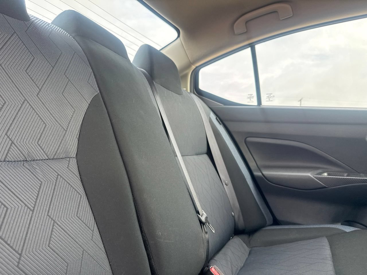 Certified 2025 Nissan Versa SV FWD image 33