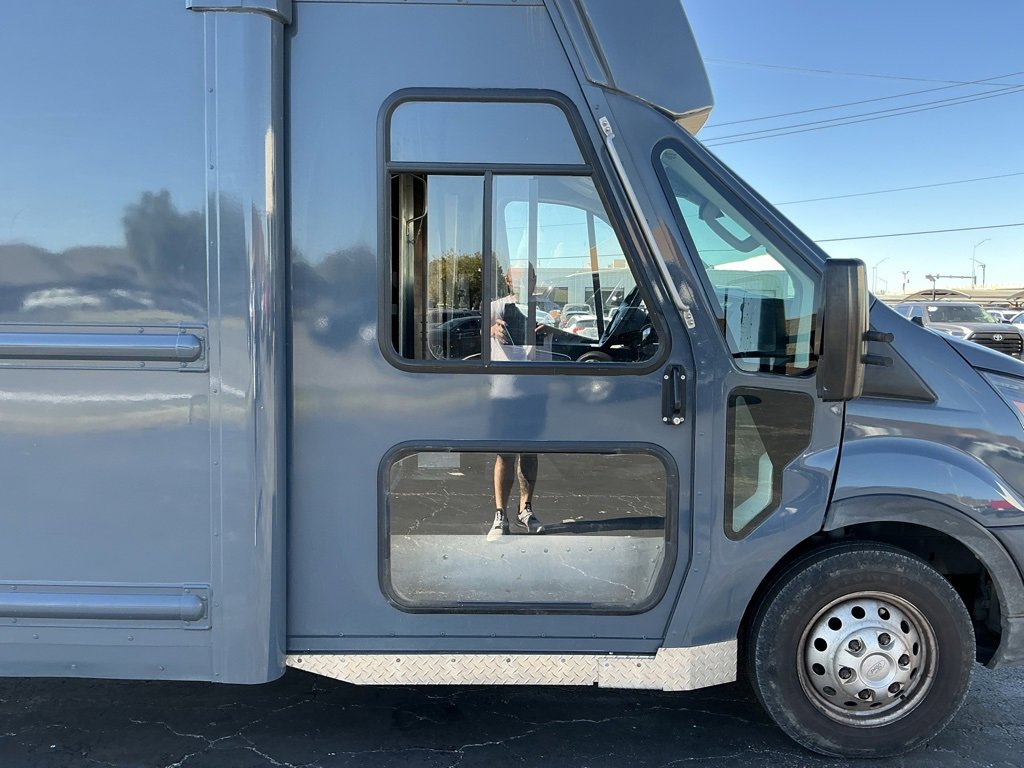 Used 2021 Ford Transit 350 DRW image 10