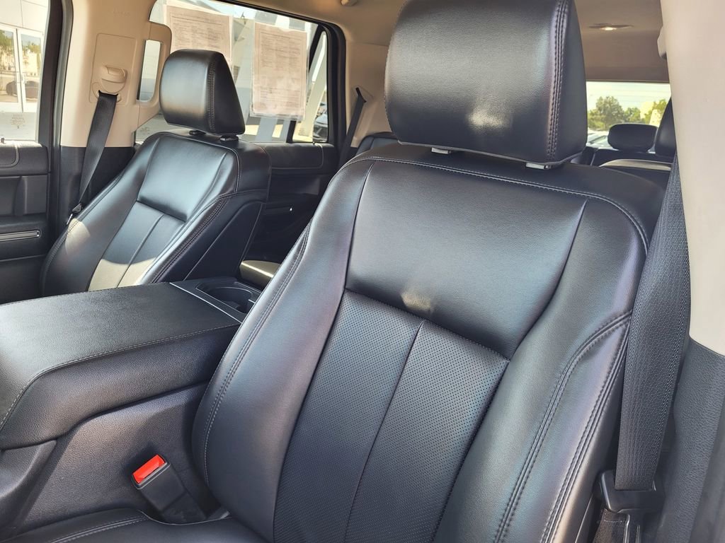 Used 2024 Ford Expedition XLT image 13