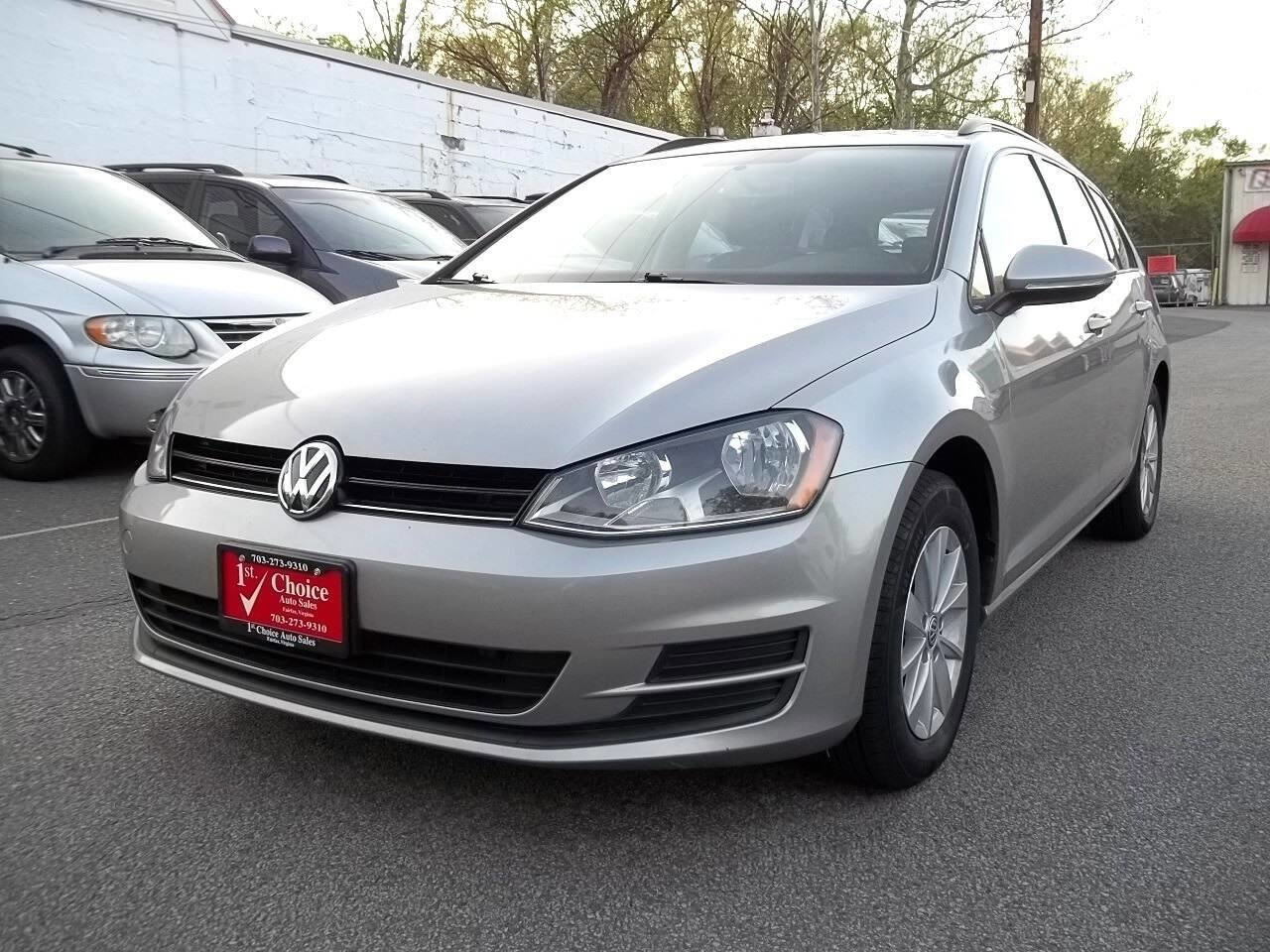 Used 2016 Volkswagen Golf S image 1