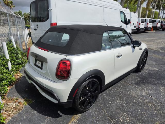 Used 2024 MINI Cooper S w/ MINI Resolute Edition image 4