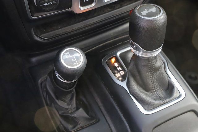 Used 2021 Jeep Wrangler Sport S image 20