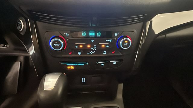 Used 2017 Ford Escape Titanium AWD/4WD image 22