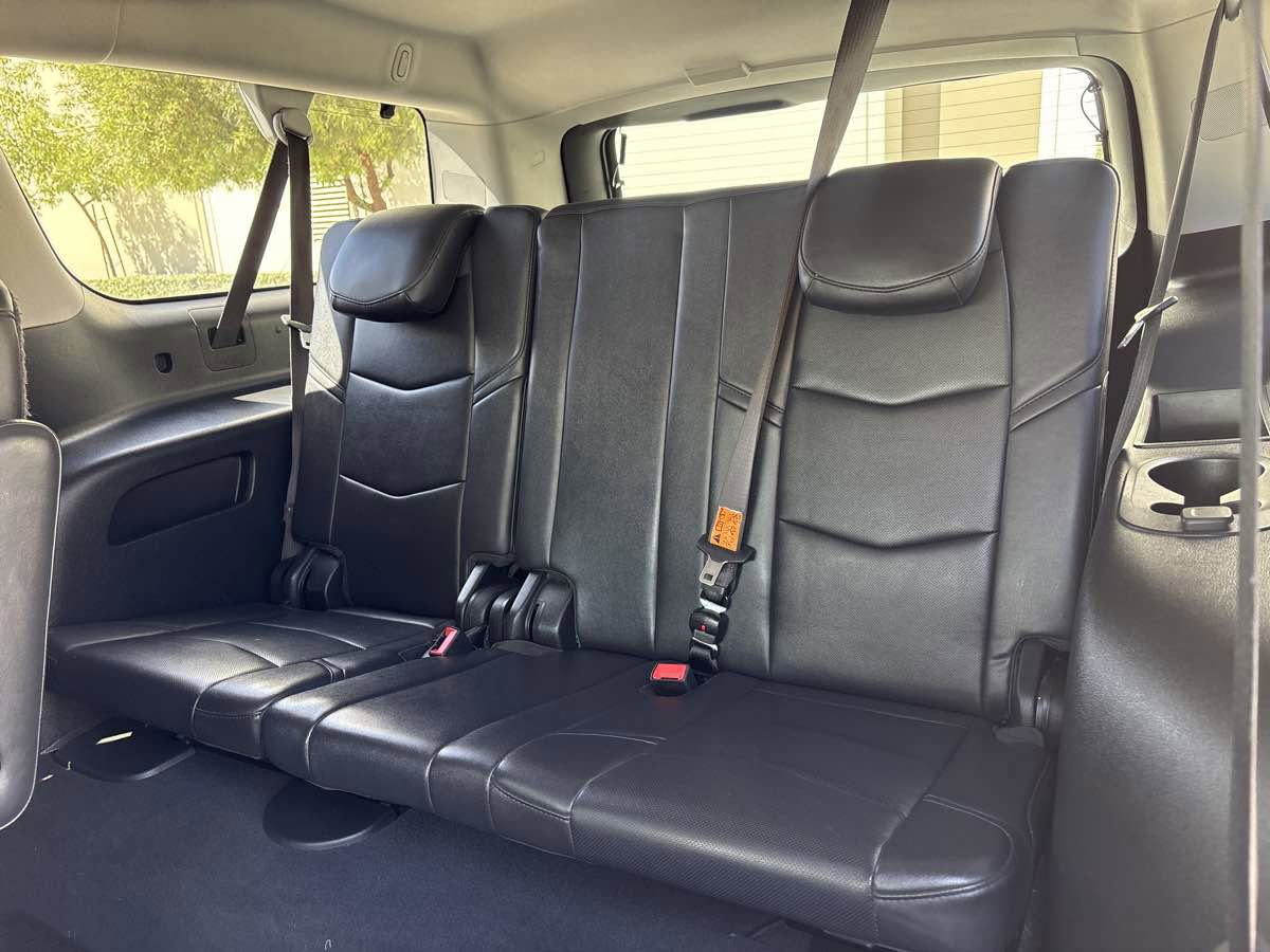 Used 2019 Cadillac Escalade ESV Luxury AWD/4WD image 15