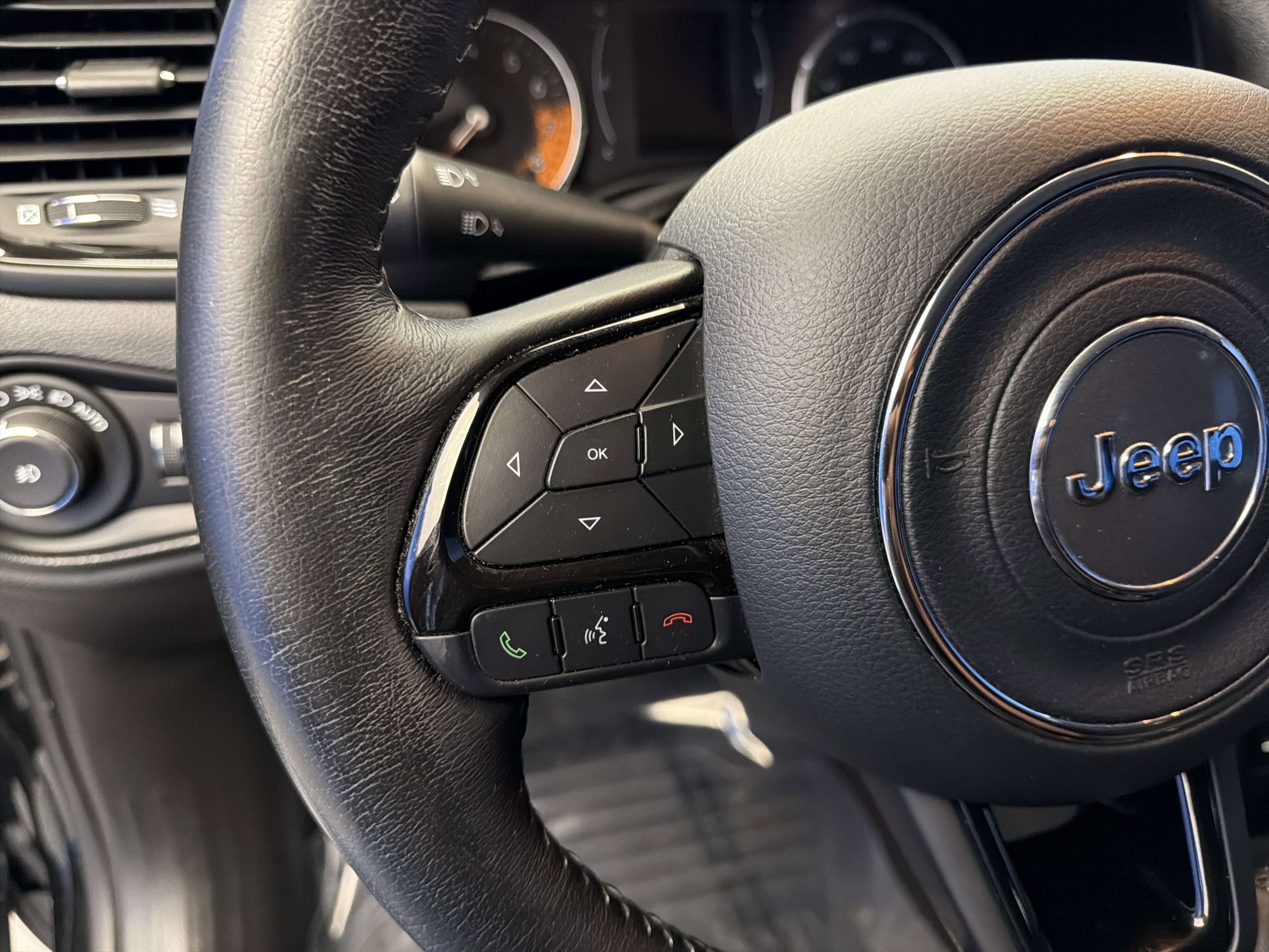 Used 2017 Jeep Renegade Altitude AWD/4WD image 15