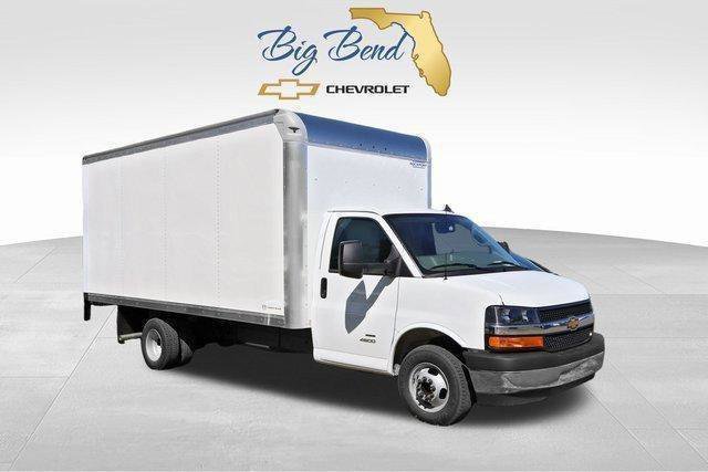 Used 2025 Chevrolet Express 4500 w/ Power Convenience Package