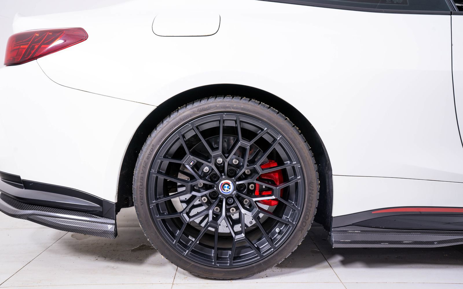 Used 2023 BMW M4 CSL image 16