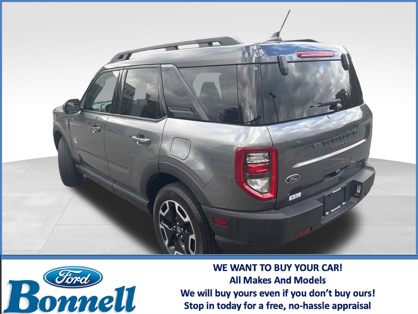 Used 2024 Ford Bronco Sport Outer Banks w/ Tech Package image 3