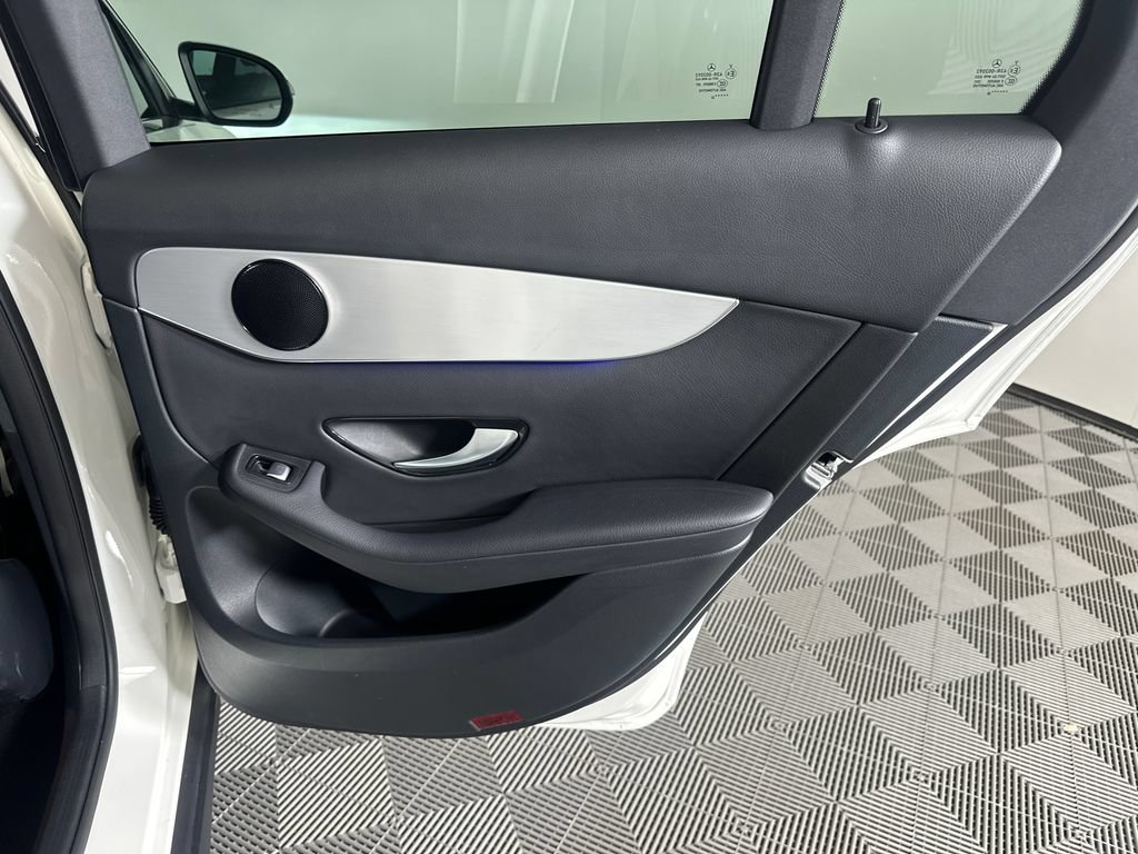 Used 2022 Mercedes-Benz GLC 300 image 18