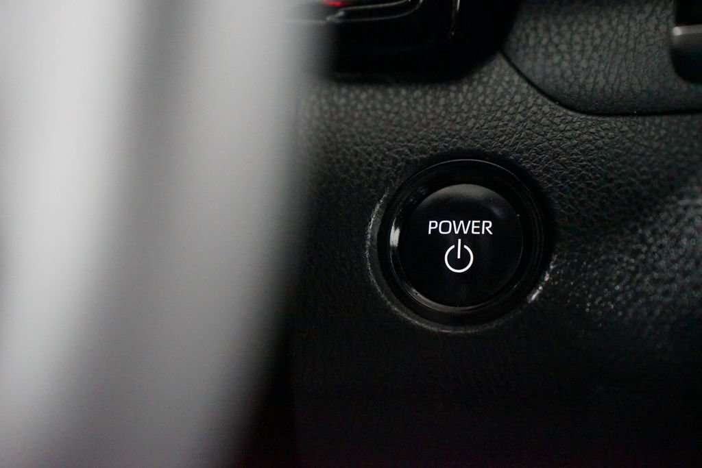Certified 2025 Toyota Camry SE image 24