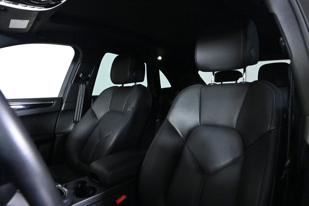 Used 2025 Porsche Macan S image 5
