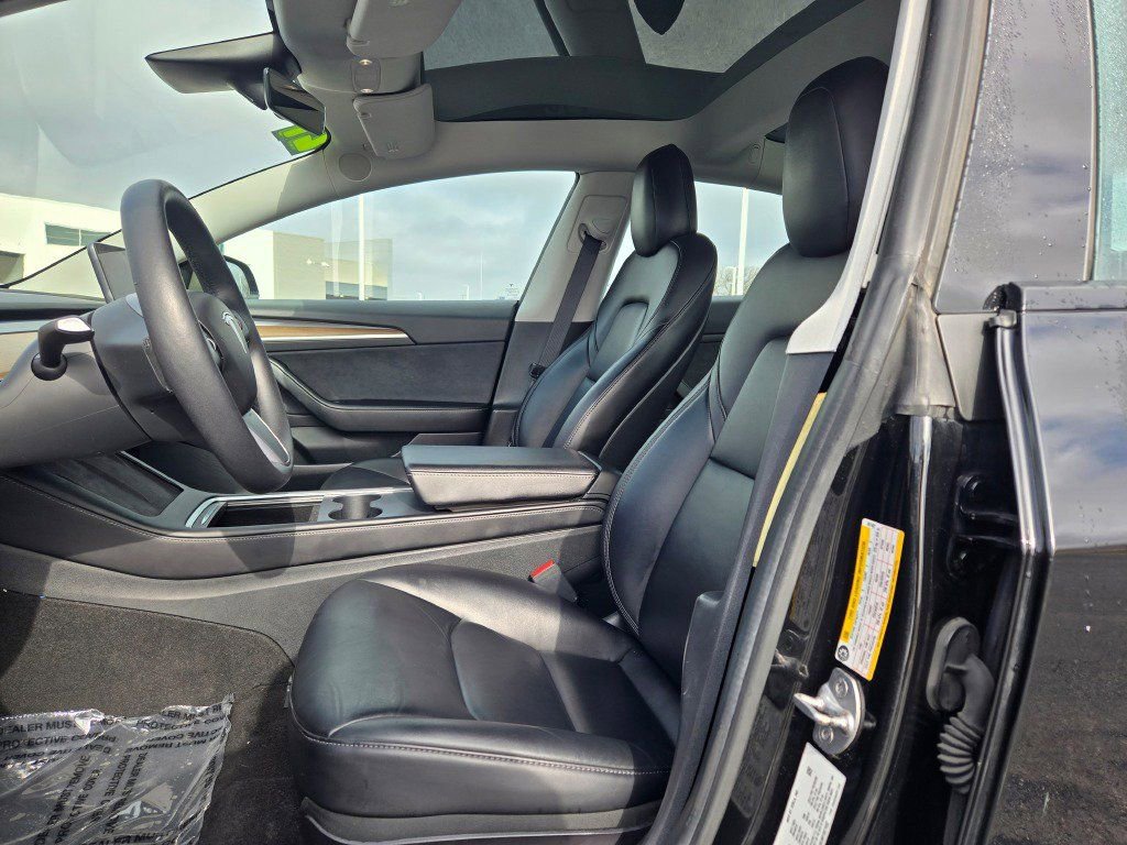 Used 2021 Tesla Model 3 Long Range image 21