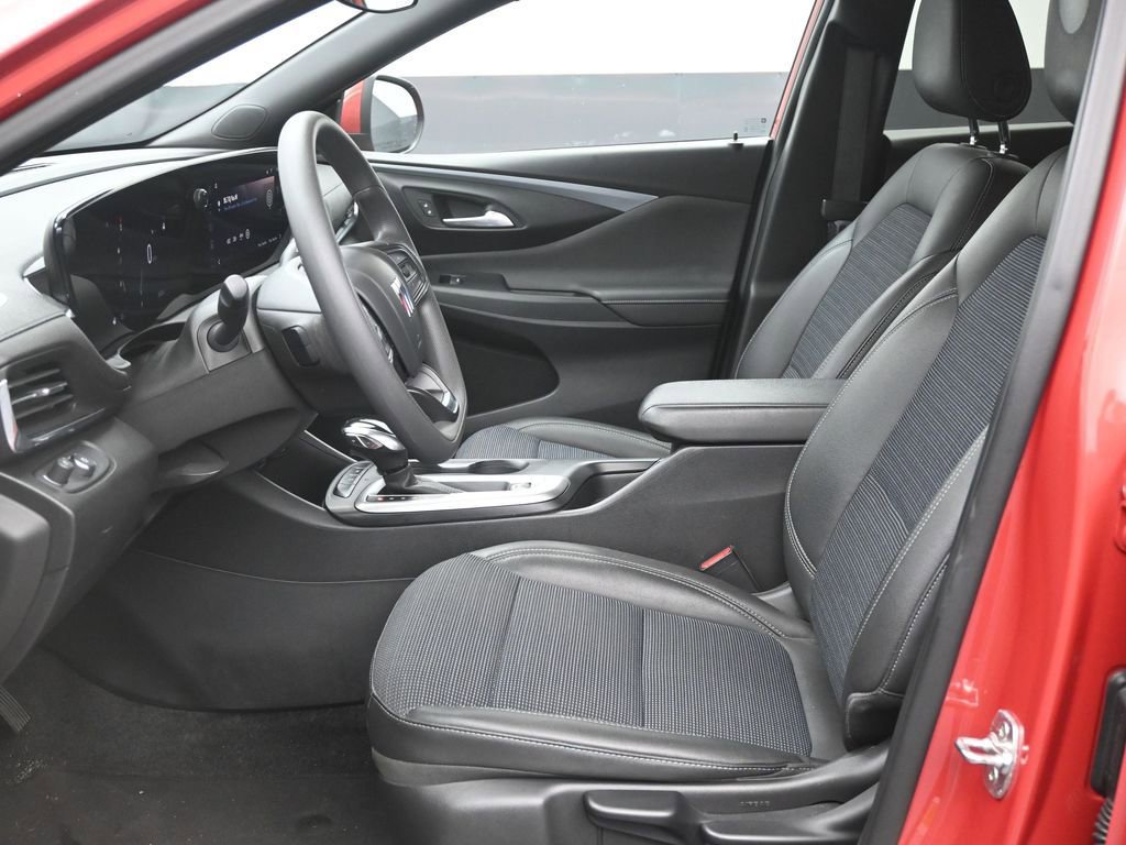 Used 2024 Buick Envista Preferred image 10