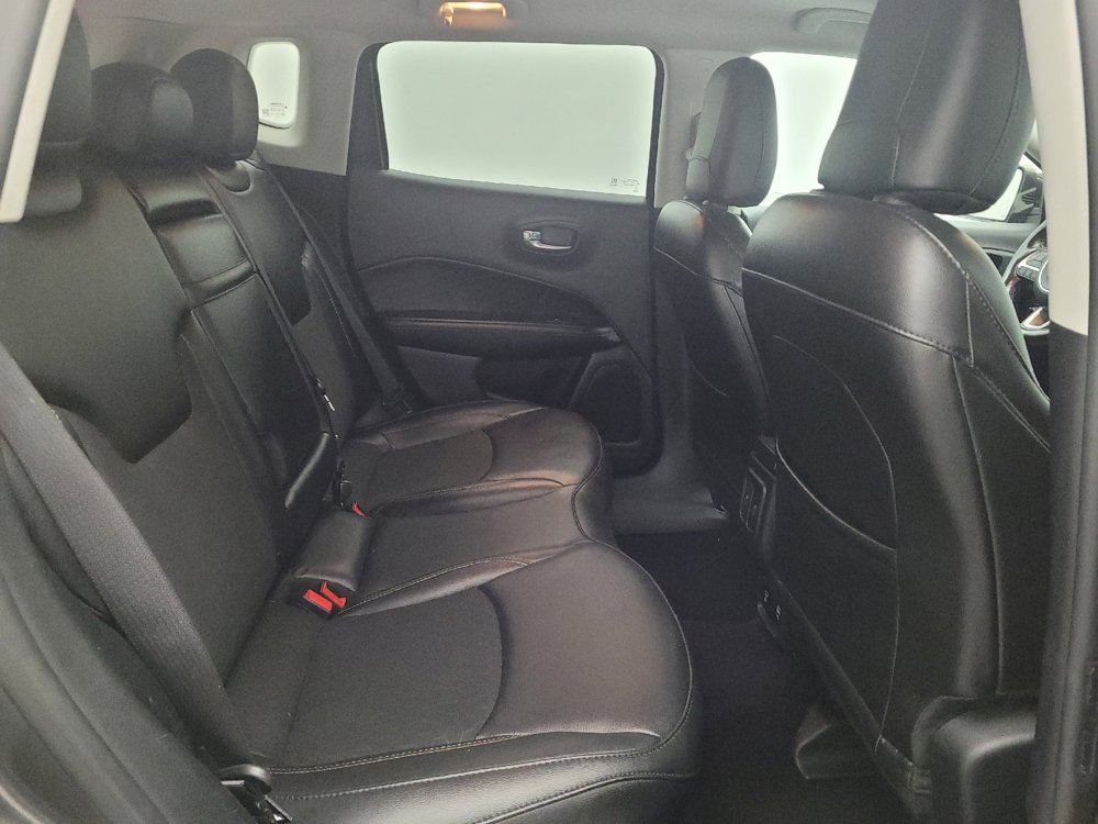 Used 2019 Jeep Compass Latitude w/ Popular Equipment Group AWD/4WD image 19