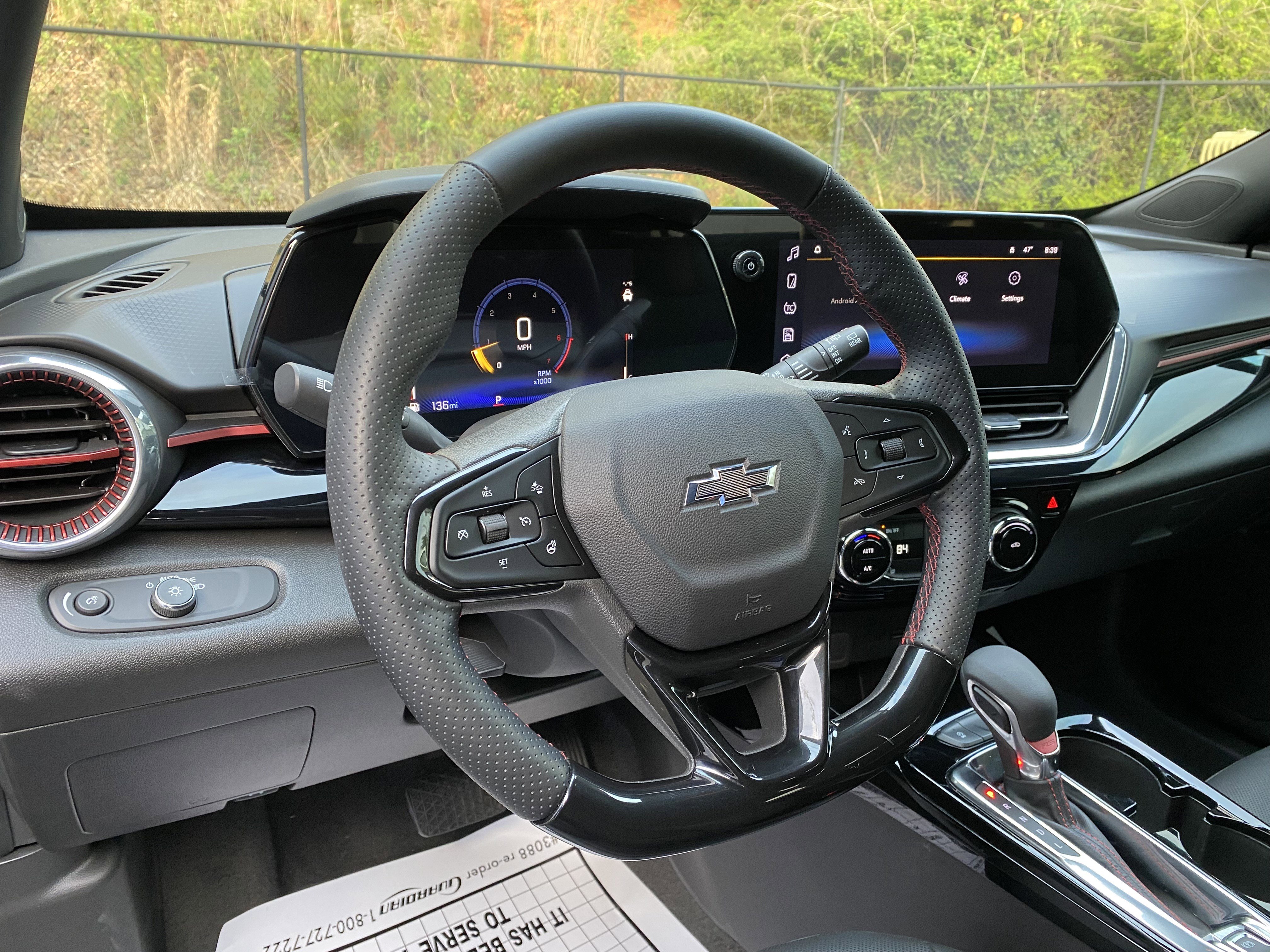 Used 2025 Chevrolet Trax RS image 17