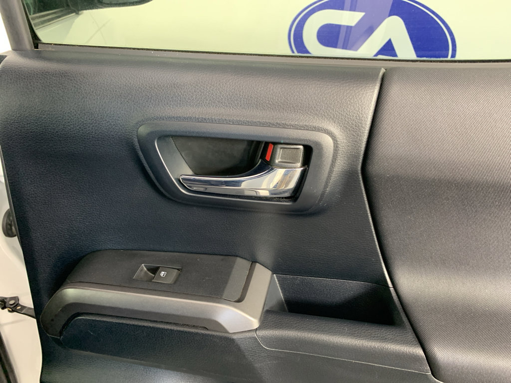 Used 2016 Toyota Tacoma TRD Sport RWD image 35