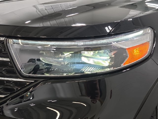 Certified 2023 Ford Explorer XLT w/ Class IV Trailer Tow Package AWD/4WD image 25