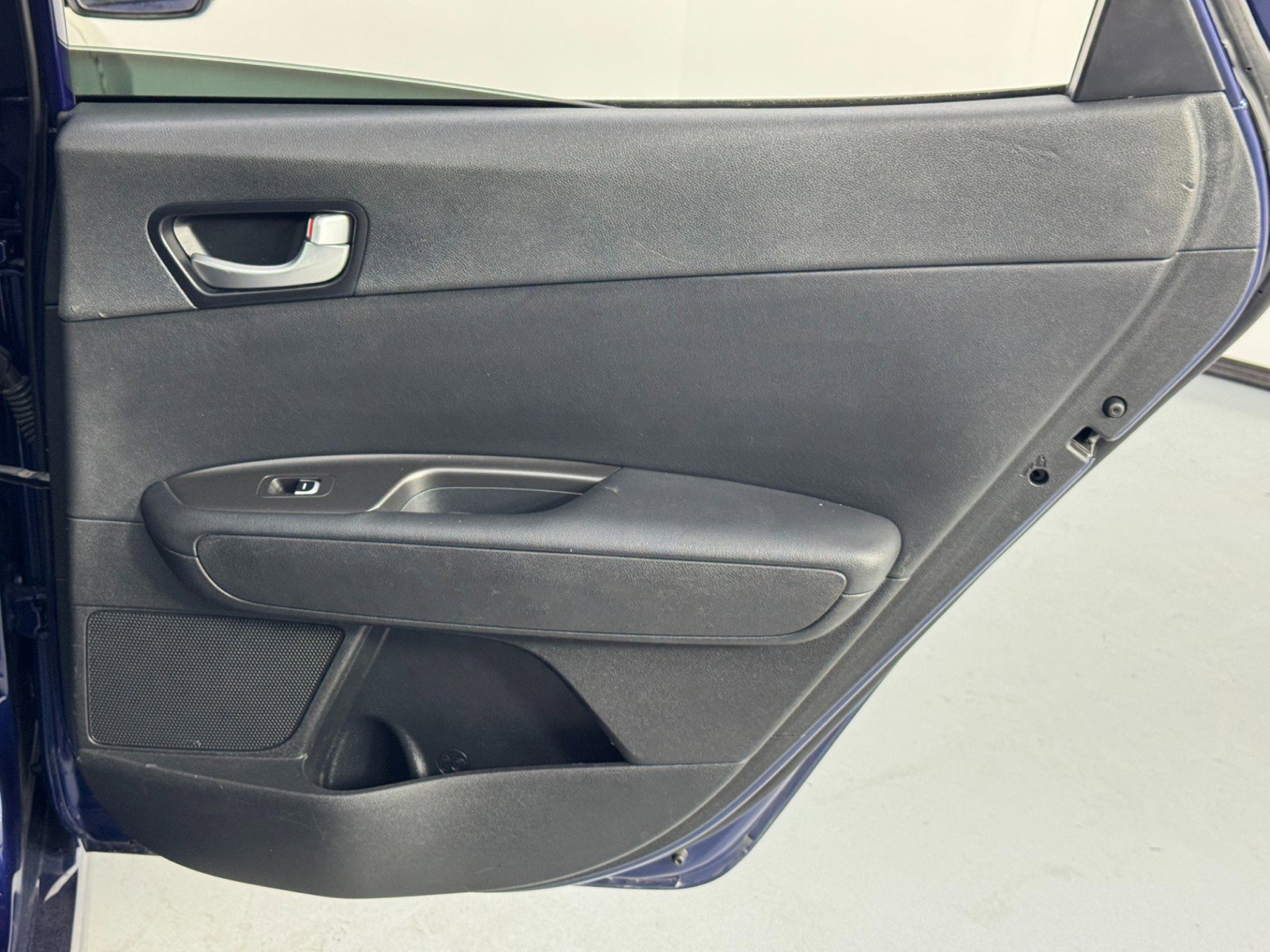 Used 2018 Kia Optima S w/ Panoramic Sunroof Package image 39