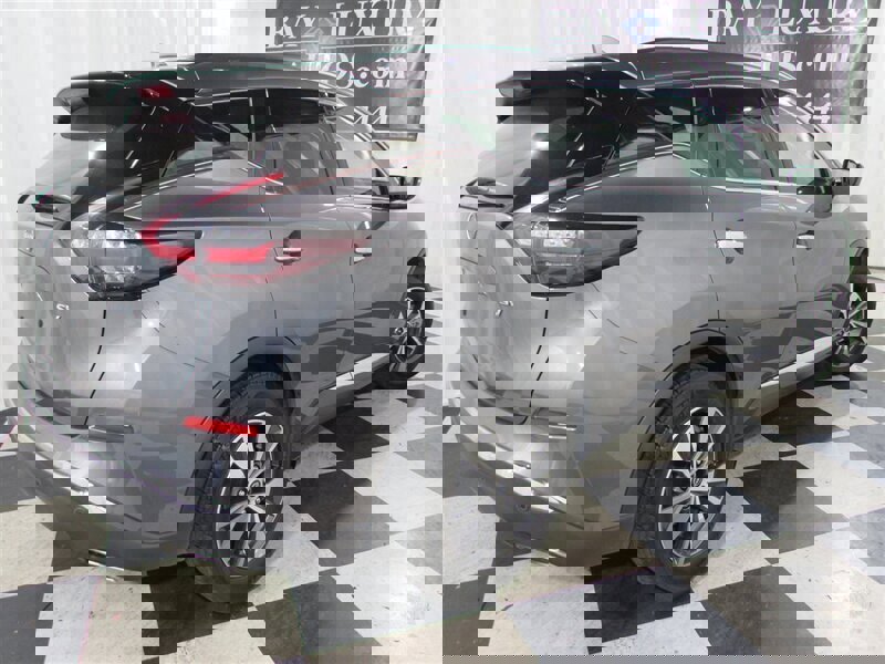 Used 2023 Nissan Murano SV image 18