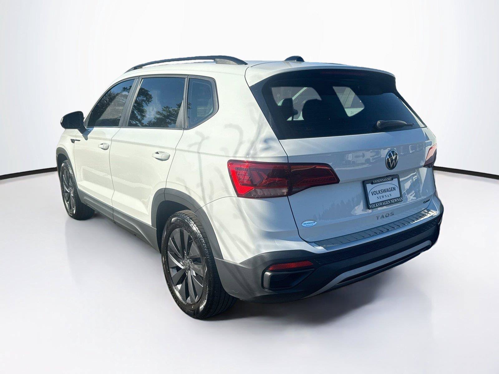 Certified 2022 Volkswagen Taos S AWD/4WD image 5