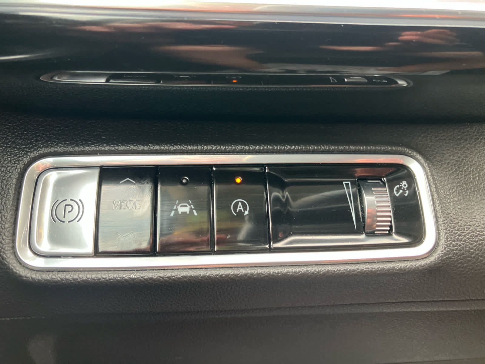 Used 2024 Buick Envision Preferred AWD/4WD image 14