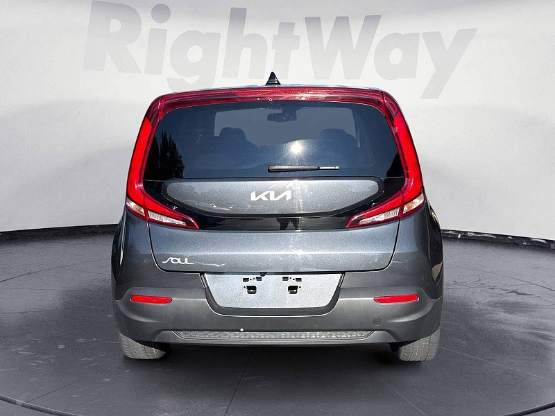 Used 2022 Kia Soul S FWD image 4