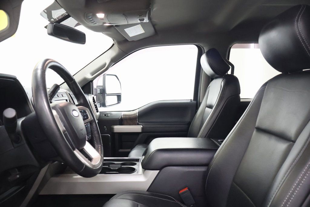 Used 2019 Ford F350 Lariat w/ Chrome Package image 13