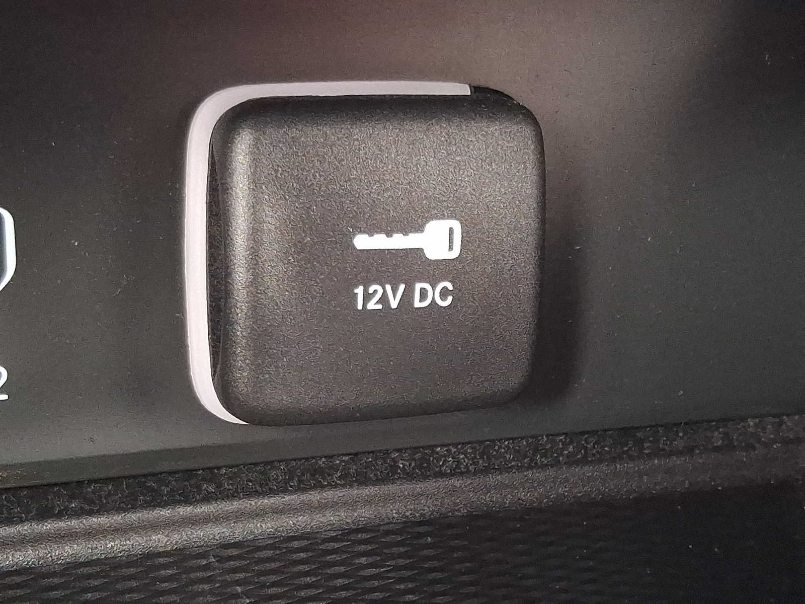 Used 2022 Jeep Grand Cherokee Altitude AWD/4WD image 24