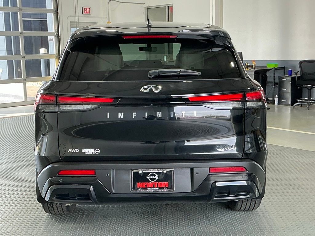Used 2025 INFINITI QX60 Pure image 23