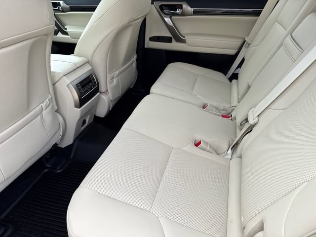 Used 2020 Lexus GX 460 Premium w/ Premium Package AWD/4WD image 17