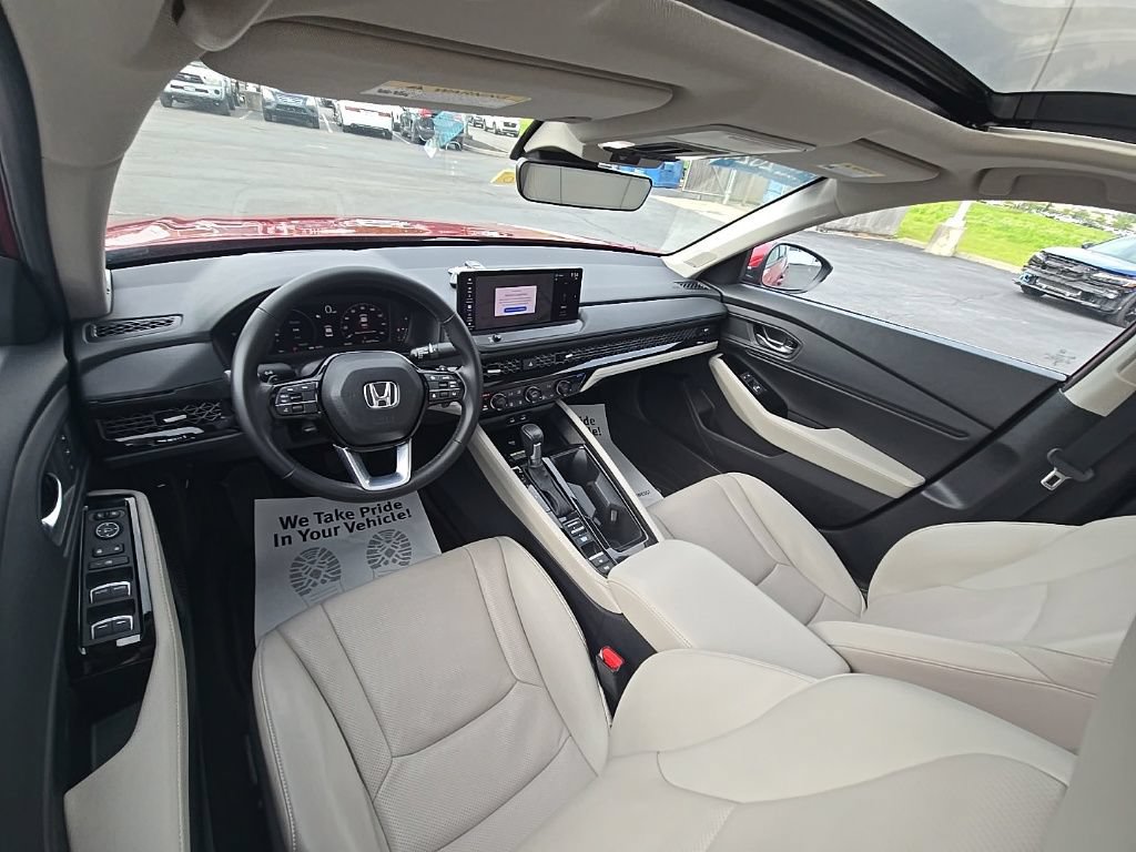 Used 2024 Honda Accord Touring image 28