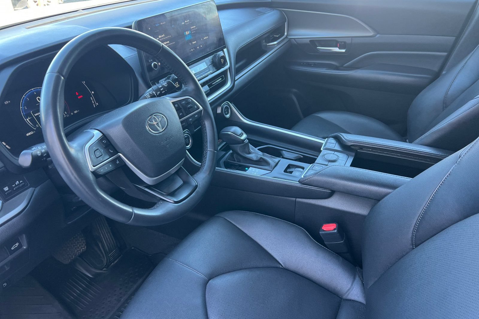 Used 2024 Toyota Grand Highlander AWD image 7
