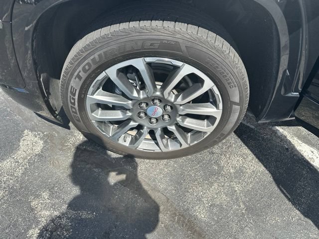 Used 2022 GMC Acadia Denali w/ Denali Ultimate Package AWD/4WD image 25