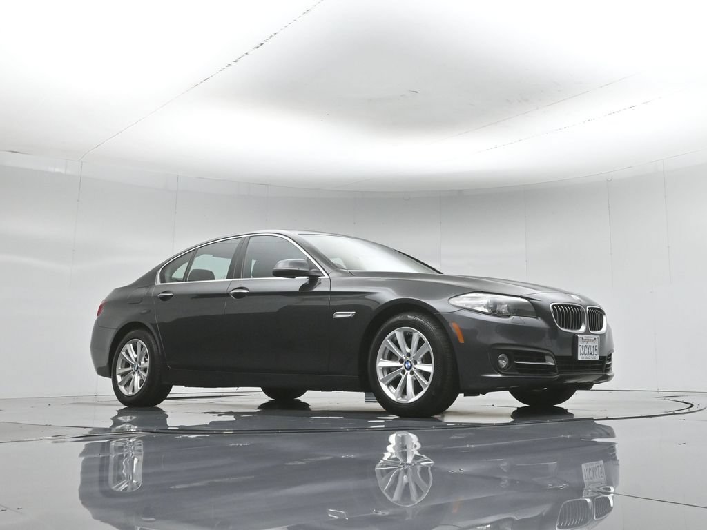 Used 2016 BMW 528i Sedan RWD image 3