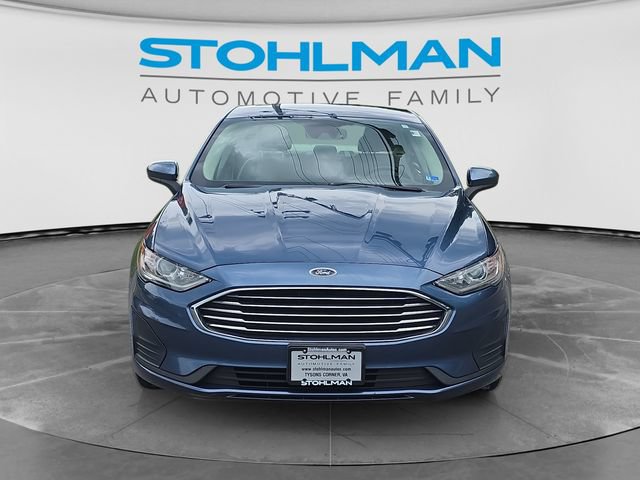 Used 2019 Ford Fusion SE FWD image 2
