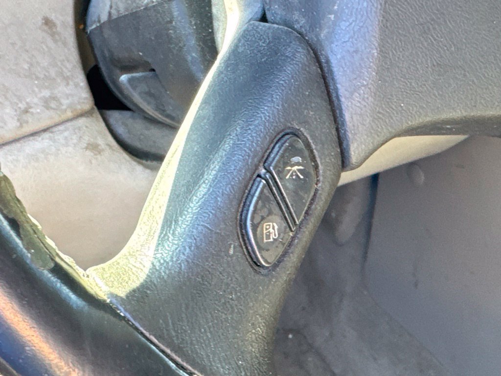 Used 2004 Chevrolet Tahoe LT w/ LT Preferred Equipment Group RWD image 21